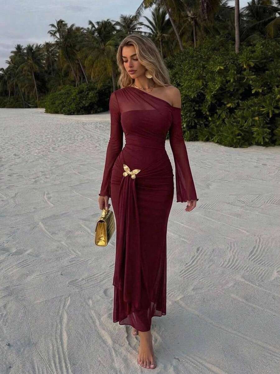 DAZY فستان أنيق بلون أحادي غير متماثل مطوي مزين بالفراشة ذيل السمكة متوسط الطول للنساء، فستان صيفي خريفي - عنابي اللون - مشاهدة 1
