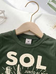 SHEIN 小男孩 T-shirt 套裝 海星圖案圓領柔軟針織短袖上衣搭配條紋梭織短袖短褲，可愛時尚百搭基礎田園度假鄉村風條紋，韓系兩件套，小男孩短袖短褲套裝，海洋度假風，極簡條紋風 - 綠色 - 查看 7