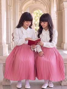 SHEIN 女童蕾絲領結白色襯衫，荷葉邊袖口，適合疊穿與學院風裙子搭配 - 白色 - 查看 1