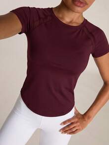 SHEIN BAE Kaos Olahraga Wanita Lengan Pendek Raglan Kasual untuk Kebugaran dan Latihan - Burgundy - View 3