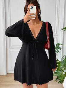 SHEIN EZwear 大尺碼女款蕾絲拼接蝴蝶結綁帶荷葉邊下擺洋裝 - 黑色 - 查看 6