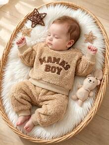 SHEIN 嬰兒幼兒秋冬毛巾刺繡字母毛絨套裝，冬季保暖內裡加厚戶外兩件式珊瑚絨保暖冬款 - 卡其色 - 查看 4
