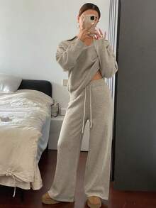 Livesso Tall Setelan Kasual 2 Potong Wanita: Sweater Pullover Longgar dan Celana Panjang Lurus, Warna Beige, Cocok untuk Musim Gugur dan Santai. - Khaki - View 4