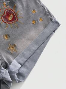 ROMWE Grunge Punk Y2K 千禧復古星月占星刺繡大尺碼丹寧捲邊短褲 - 灰色 - 查看 5