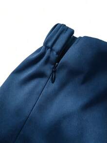 GlowEve CURVE Women's Plus Size Side Zipper Short Suit Fabric Casual Vacation Shorts - Dusty Blue - View 7