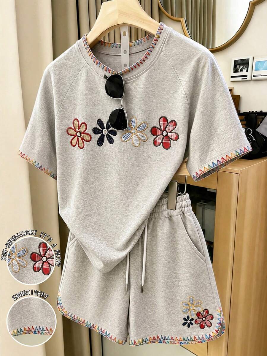 Resyla 2件組女款夏季套裝,灰色滾邊花卉刺繡圓領上衣 + 抽繩短褲,休閒可愛居家服運動裝日常穿搭 - 彩色 - 查看 1