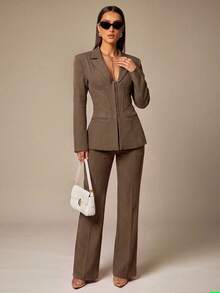 Silquee This Elegant, Slim-Fit Brown Long-Sleeve Blazer Features A Lapel Collar And A Bodice-Style Construction With Waist Seams, Making It Suitable For Both - Brown - View 4