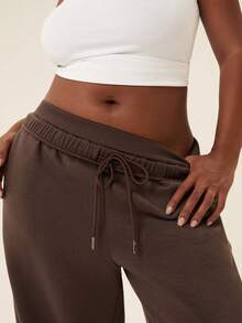Voyena Women's Plus Size Minimalist Casual Drawstring Waist Pocket Leggings - Coffee Brown - View 6