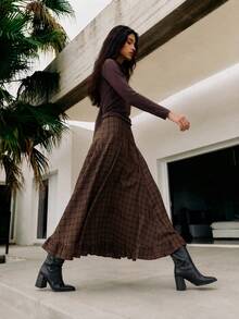 Nöista Brown Plaid Maxi Skirt With Ruffle Details. Occasionwear, Romantic, Chic Style. Elegant Boho - Brown - View 2