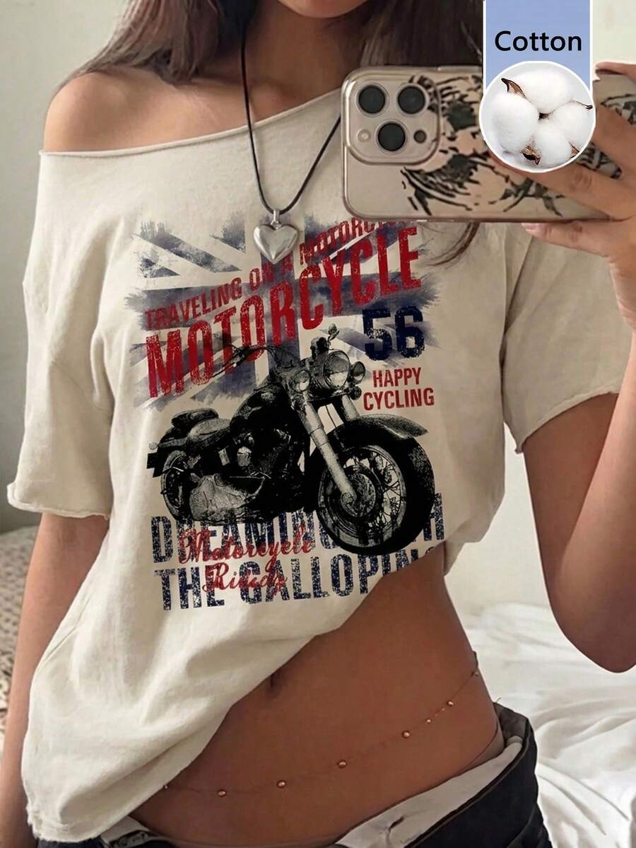 SHEIN EZwear 休閒極簡風摩托車字母街頭風圖案印花露肩落肩短袖寬鬆女款T恤,適合春夏穿著 - 彩色 - 查看 1