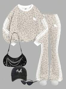 Fleece Lined! Vintage Sweet Light Color Leopard Print, White Knight Horse Sports Style Striped Print, Young Girl Casual Minimalist Loose Crew Neck Long Sleeve Sweatshirt And Flare Pants 2 Pieces Set Suitable For Autumn/Winter, Street Vintage Style, Easy And Comfortable, Children's Autumn Layering, Y2K, Sports Set - White - View 2