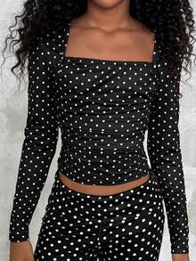 Camiseta ajustada de moda para niñas preadolescentes en otoño con mangas raglán, cuello en U, cintura fruncida, elástica - Blanco y Negro - Ver 1