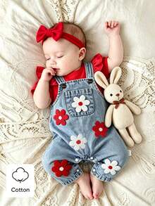 SHEIN Playful Pals 2件組女嬰可愛刺繡花朵藍色牛仔吊帶褲與紅色條紋軟布圓領短袖T恤，適合夏季親子穿搭 - 紅色 - 查看 1