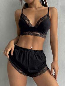 SHEIN EZwear 蕾絲拼接V領細肩帶簡約上衣與短褲休閒套裝 - 黑色 - 查看 3