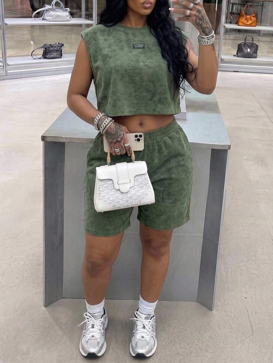 Slaydiva Round-Neck Sleeveless Loose Vest + Five-Pocket Pants In Military Green, With Elastic Waist And Imitation Snowflake Fabric. New Style For Summer, Music Festival, Valentine's Day, Easter, Casual, Minimalist, Basic Style, Y2K, Street Sweet Style. Best-Selling, For Daily Date, Women's Two Pieces Set - A