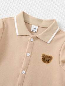 SHEIN 新生兒男嬰/女嬰秋冬款可愛卡通圖案 Polo 領長袖連身衣 - 卡其色 - 查看 6