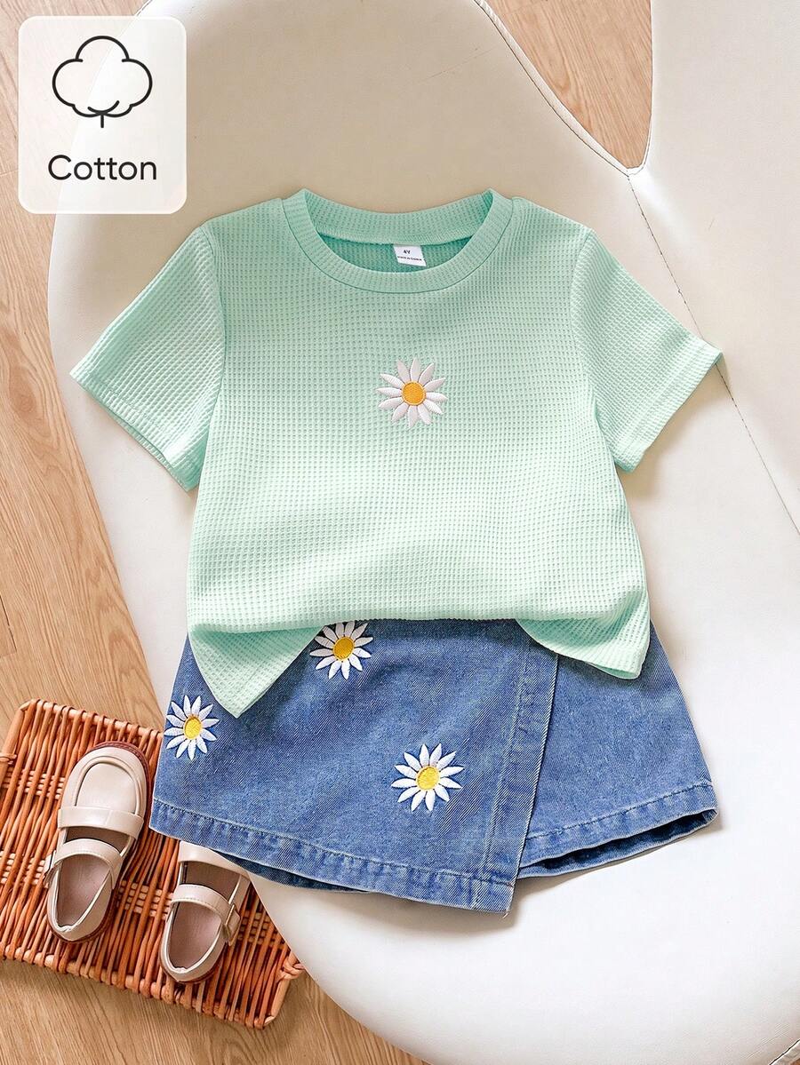 SHEIN Playful Pals 女童返校休閒可愛圓領標準肩寬彩色波點彩虹印花T恤與純色牛仔裙套裝，夏季