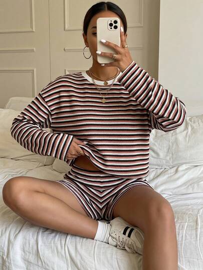 Teen Girls 2pcs/Set Round Neck Casual Urban Jacquard Sweatshirt & Shorts Mini Set, Comfortable, Outfit, Daily