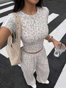 SHEIN PETITE Setelan Kasual Musim Panas Motif Leopard: Kaos dan Celana 2 Potong - Light Grey - View 10