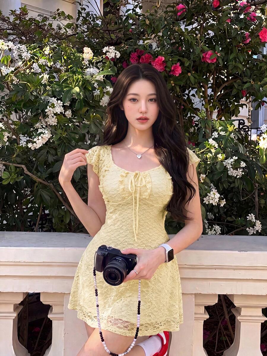 SHEIN MOD Women's Vintage Floral Print Knot Front Ruched Round Neck Sleeveless Dress, Suitable For Summer - Light Yellow - View 1