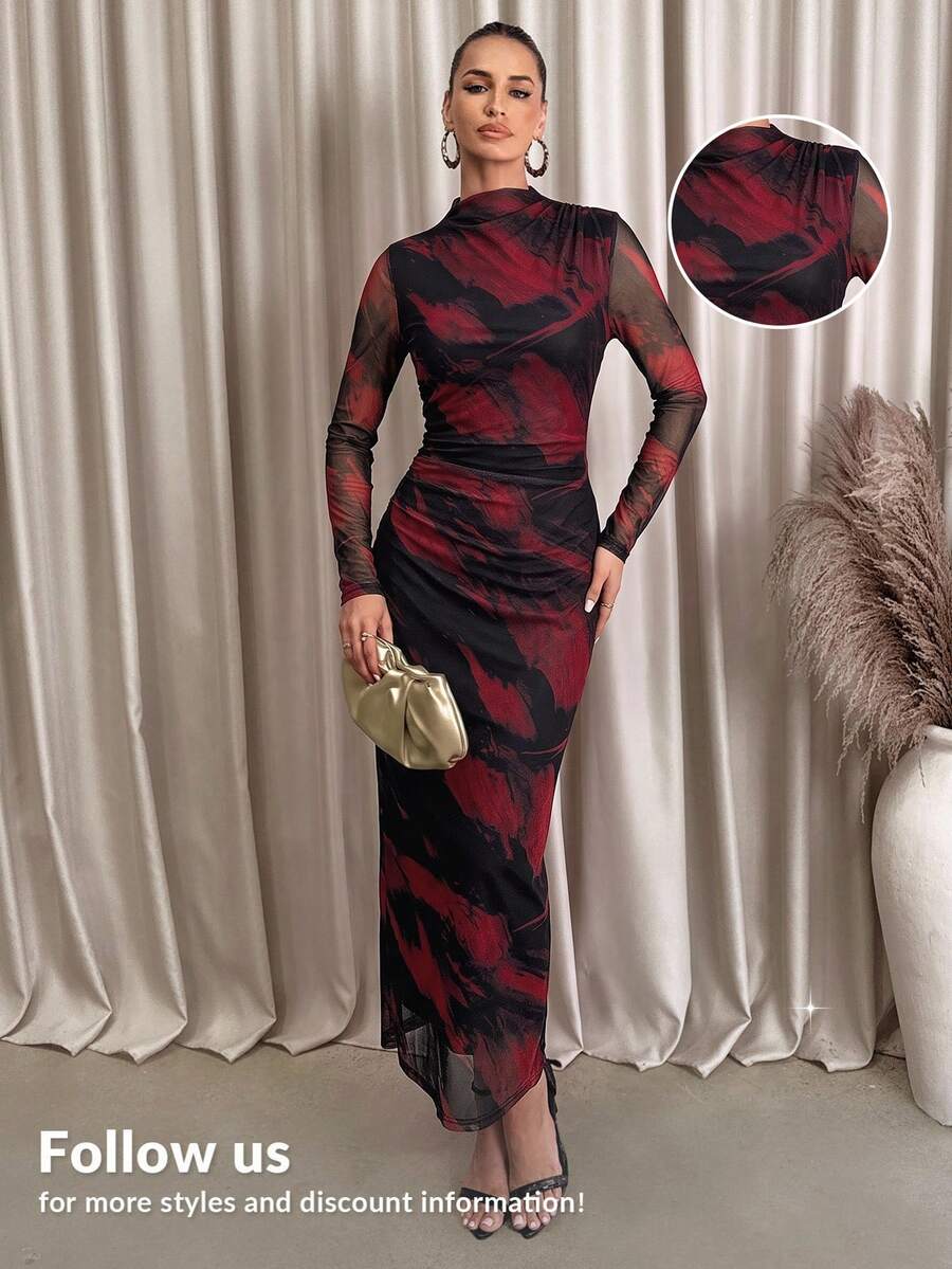 Lavishia 女款黑色與咖啡色抽象印花修身長袖高領洋裝 - 紅色 - 查看 1