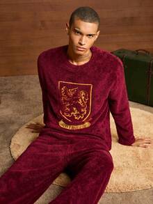 HARRY POTTER X SHEIN 男士Logo刺绣圆领长袖上衣和裤子家居服套装，蓬松舒适的冬季服装 - 酒紅色 - 查看 1