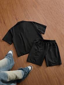 SWAVVY Conjunto de camisa de manga corta con rayas bordadas y abotonadura sencilla y pantalones cortos con cintura de cordón para hombre - Negro - Ver 9