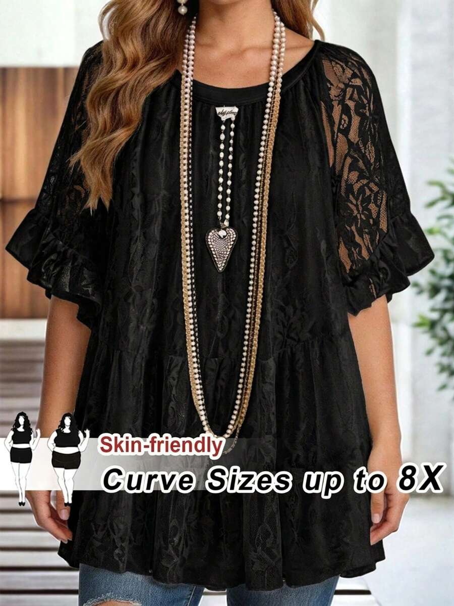 SHEIN CURVE+ 大尺碼女款圓領寬鬆荷葉邊蕾絲襯衫,適合春夏田園風度假穿搭,包含花卉襯衫與海灘度假造型 - 黑色 - 查看 1