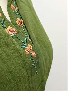 Flora Isola Flora Isola 女款夏季無袖刺繡綠色洋裝，立領刺繡V領修身通勤裙，適合日常、派對、辦公室夏季穿搭 - 綠色 - 查看 4
