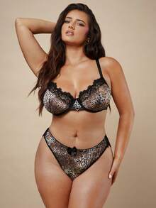 SHEIN BAE CURVE 两件套加大码蕾丝拼接内衣套装 - 黑色 - 查看 7