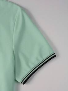 Manfinity Homme Camisa polo de mezclilla con rayas, bloques de color y medio cierre para hombre - verde menta - Ver 3