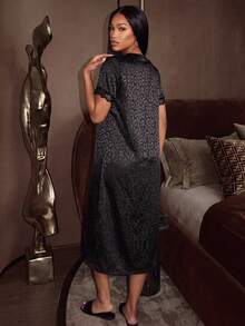 Silforma Black Lace Trim Red Leopard Jacquard Faux Silk Women Nightgown - Black - View 2