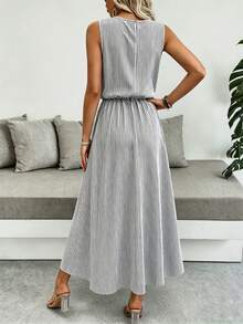 Breezaya 女款無袖圓領素色休閒通勤長洋裝，收腰設計、開衩下擺，女裝套裝 - 黑色 - 查看 2