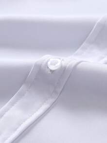 Manfinity Homme 休閒短袖印花襯衫，簡約純色時尚款，適合夏季男士修身襯衫，正裝穿搭 - 白色 - 查看 6