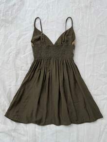 SHEIN Unity 女款夏季休閒度假棕色細肩帶佩斯利刺繡V領露背收腰抓皺紋理A字短洋裝，適合休閒派對嬉皮海灘度假 - 墨綠色 - 查看 2