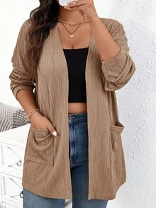 SHEIN Essnce Cardigan de manga larga de talla grande, color liso, con bolsillos, casual y versátil para uso diario - Caqui - Ver 3