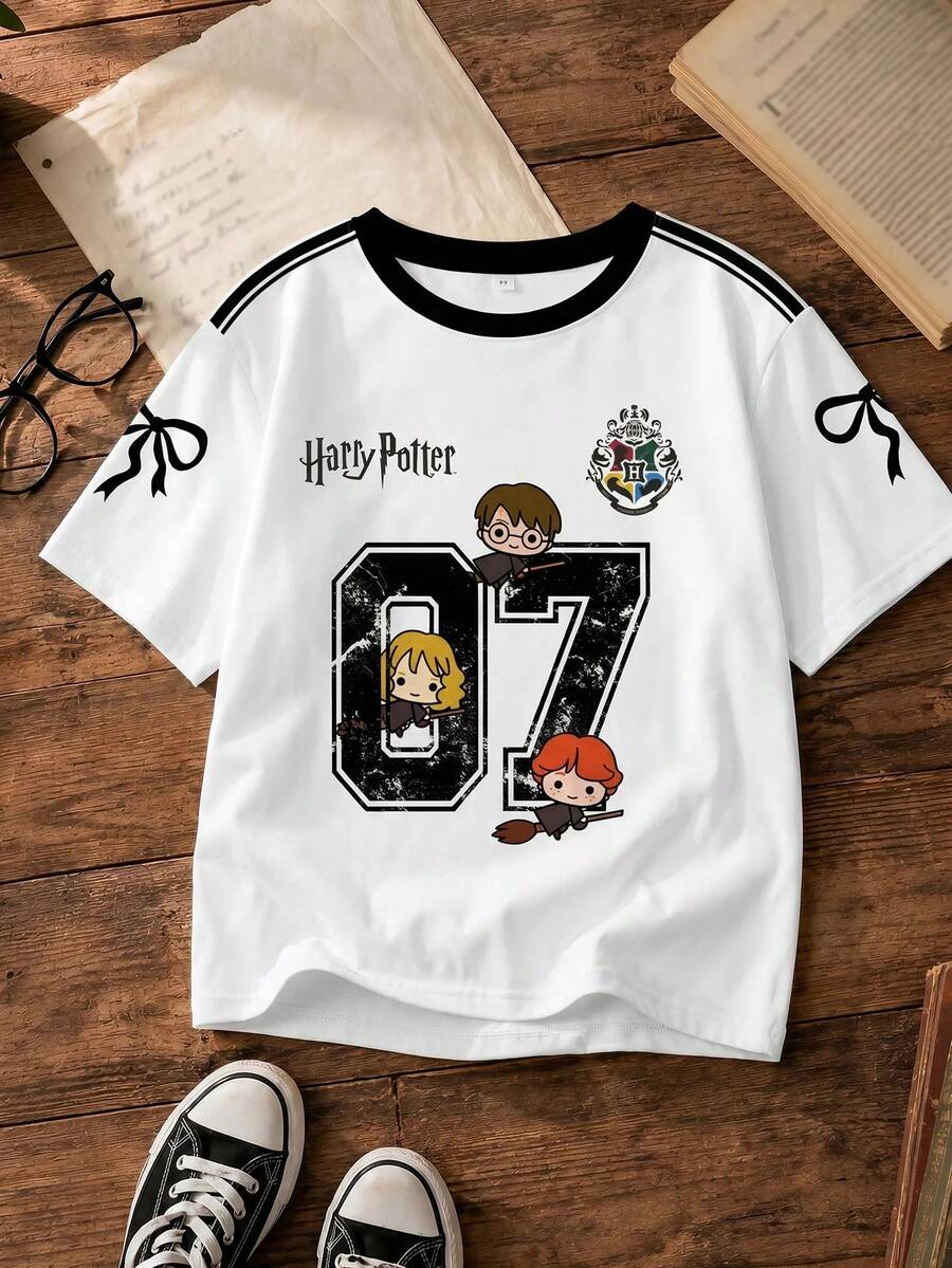 HARRY POTTER X SHEIN 少女休闲时尚街头运动卡通人物和数字字母图案撞色条纹侧边短袖T恤,夏季 - 白色 - 查看 1