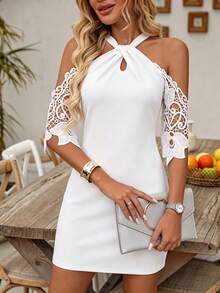 SHEIN LUNE Gaun Musim Semi/Panas dengan Hiasan Renda, Leher V, Patchwork, Bahu Terbuka, Tanpa Punggung, Lengan Setengah, Model Halter, Elegan untuk Pernikahan, Pantai, Koktail, Malam Hari, Serba Putih - Putih - View 2