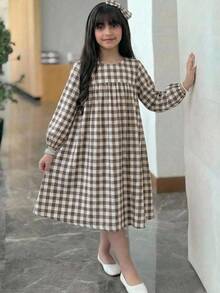SHEIN 秋冬款 Tween Girl 法式优雅黑白格子拼布梭织修身长袖连衣裙 - 卡其色 - 查看 5
