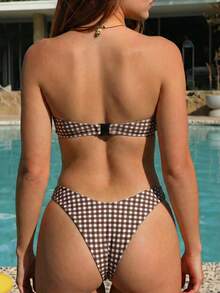 Swim Mod 2026新款復古甜美波西米亞風度假氛圍趣味格紋印花女款花卉印花度假時尚泳衣套裝 - 咖啡棕 - 查看 2