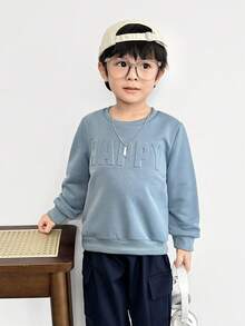 SHEIN Áo nỉ cổ tròn in họa tiết tiếng Anh thoải mái, đa năng cho bé trai - Màu xanh bụi bặm - Xem 5