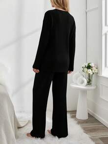 SHEIN Cottnline طقم بيجامة نسائي مكون من ملابس علوية طويلة الأكمام بطبعة حرفية وبنطلون - الأسود - مشاهدة 2