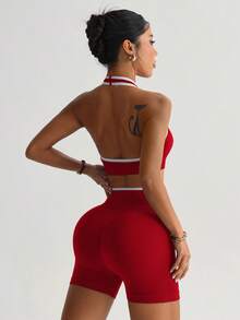 Dewbera Dewbera 女款條紋拼接百褶掛脖背心與修身短褲運動套裝 - 紅色 - 查看 3
