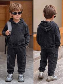 SHEIN Setelan 2 Potong Denim Rajut Musim Semi/Gugur untuk Anak Perempuan, Motif Bordir di Dada, Celana Kargo dengan Lipatan dan Kantong Samping Besar, Warna Abu-abu Gelap dengan Efek Usang, Kain Lembut dan Nyaman, Cocok untuk Pakaian Musim Semi/Gugur, Kasual Sehari-hari, Pakaian Kampus atau Aktivitas Luar Ruangan Ringan, Gaya Streetwear dan Pakaian Kerja - Grey - View 4