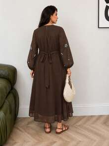 Solavon Plus Size Floral Embroidery Long Dress - Coffee Brown - View 3