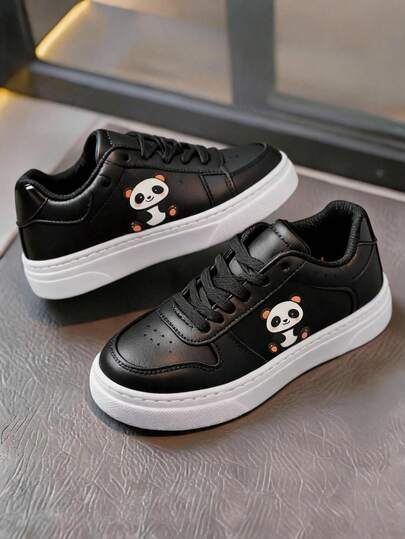 Tenis negro con dibujo de oso panda  para todo tipo de ocasión cómodo con agujetas ajustable