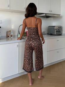 ZzzCrew Sexy Leopard Print Contrast Color Lace Bow Slim Fit Cami Top & 3/4 Length Pants Women's Pajama Set - Black - View 2