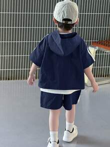 SHEIN 2 件套年轻男孩休闲学院风连帽衫和短裤套装，舒适、百搭、实用的绿色服装，适合春夏季日常、运动、户外、学校、聚会、节日、拍照 - 藏蓝色 - 查看 2