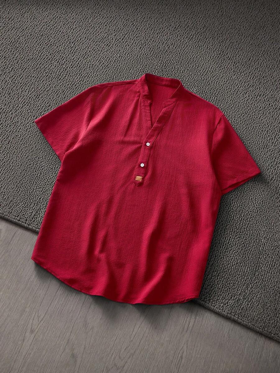 Manfinity VCAY Camisa holgada de hombre unicolor con media botonadura - Burdeos - Ver 1