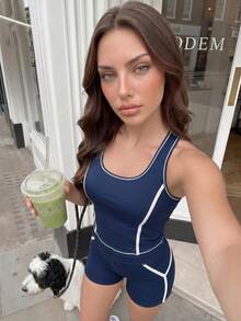 SHEIN Dewbera Women's 2-Piece Sporty Casual Set, Blue & White Colorblock Slim Fit Split Line Racerback Tank Top And Tight Butt-Lifting Curved Back Shorts - Navy Blue - View 7